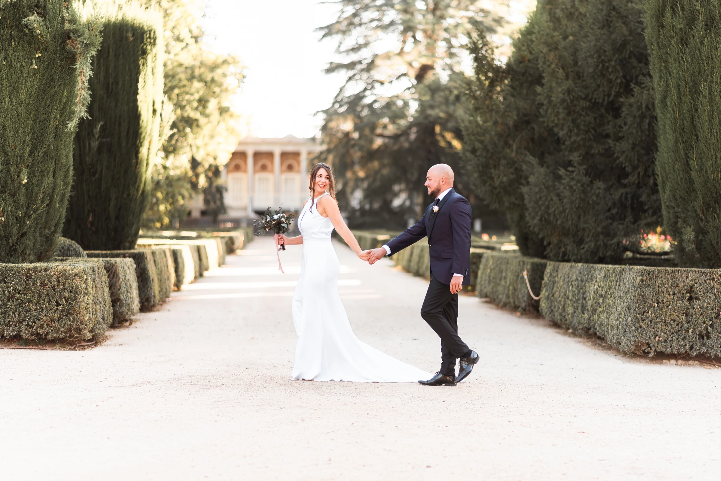 Novios en fotografía de boda